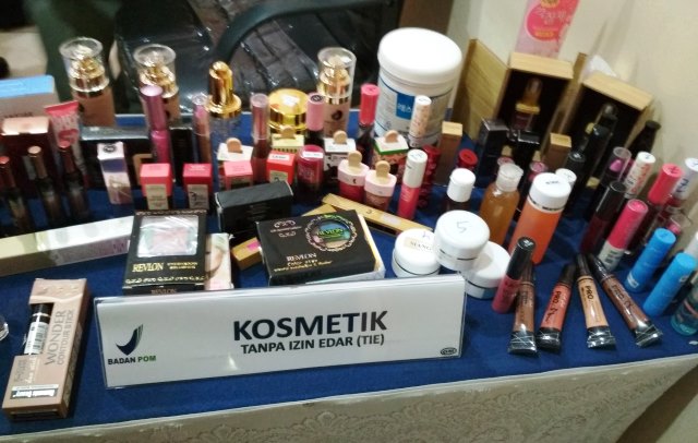 Косметика Бифо. Свечи Kosmetik female. GM Kosmetik SRL. Zoom Kosmetik.